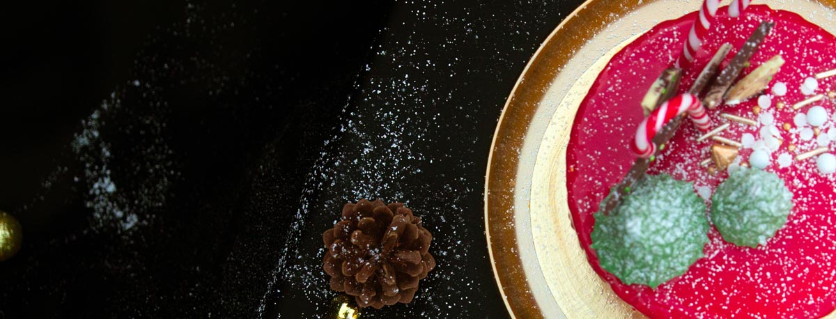 weihnachtlich gestalteter DripCake Details