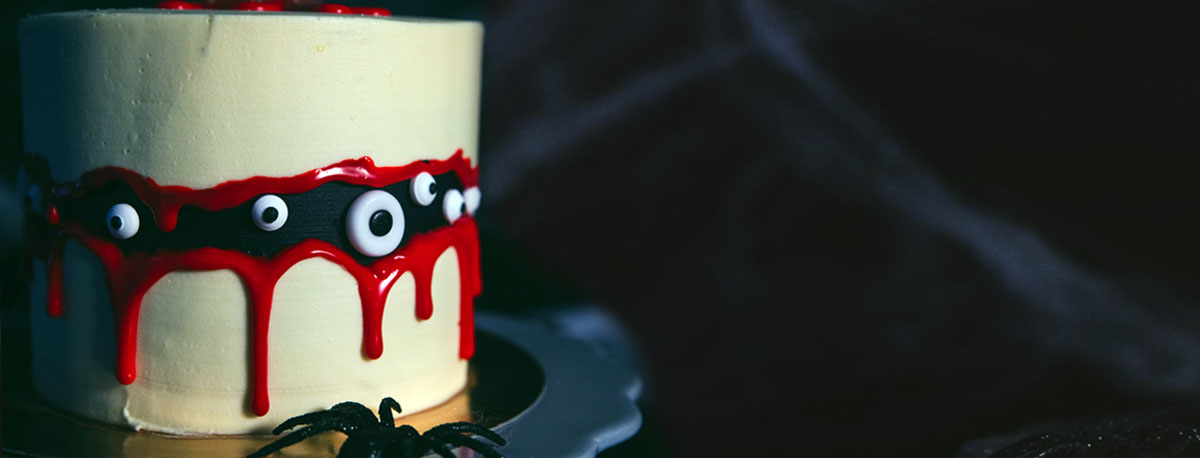 Halloween Faultline Cake Details