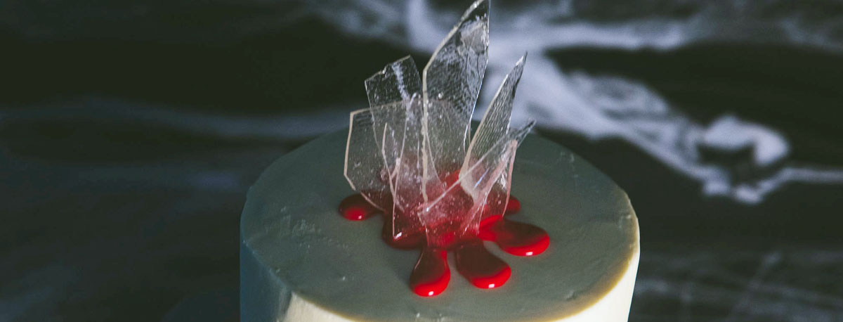 Halloween Faultline Cake Details von oben